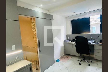 Quarto de casa de condomínio à venda com 3 quartos, 480m² em Recreio dos Bandeirantes, Rio de Janeiro