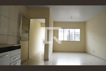 Sala/Cozinha de casa para alugar com 1 quarto, 30m² em Jardim Presidente Dutra, Guarulhos