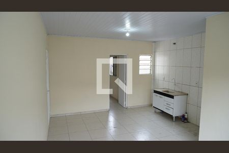 Sala/Cozinha de casa para alugar com 1 quarto, 30m² em Jardim Presidente Dutra, Guarulhos
