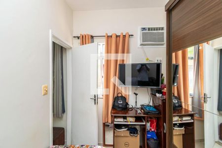 1º andar - Quarto 1 de casa à venda com 5 quartos, 473m² em Penha, Rio de Janeiro