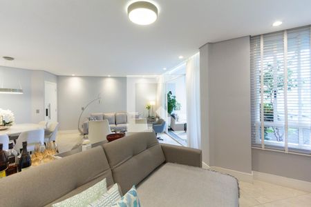 Sala de apartamento à venda com 3 quartos, 121m² em Indianópolis, São Paulo