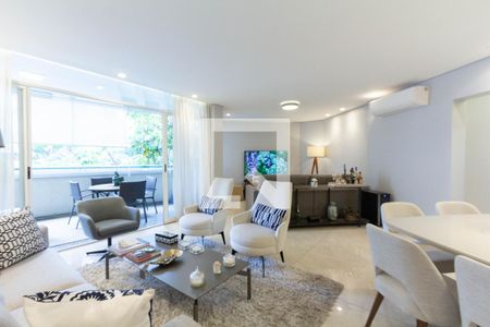 Sala de apartamento à venda com 3 quartos, 121m² em Indianópolis, São Paulo