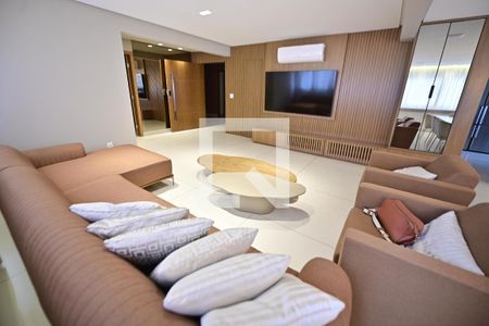 Apartamento para alugar com 4 quartos, 275m² em Setor Bueno, Goiânia