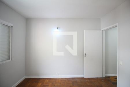 Quarto 1 de casa para alugar com 3 quartos, 120m² em Parque Albina, Taboão da Serra