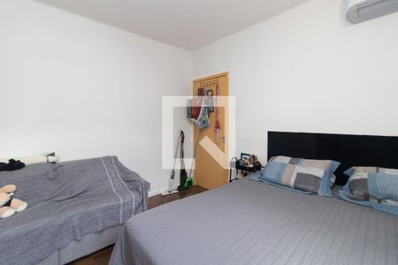 Sala/Quarto de apartamento à venda com 1 quarto, 40m² em Rio Branco, Porto Alegre