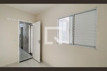 Quarto 1 de apartamento para alugar com 2 quartos, 35m² em Jardim Maringa, São Paulo