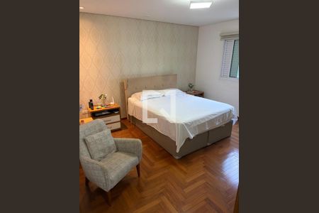 Foto 16 de casa à venda com 4 quartos, 249m² em Pinheirinho, Santo André