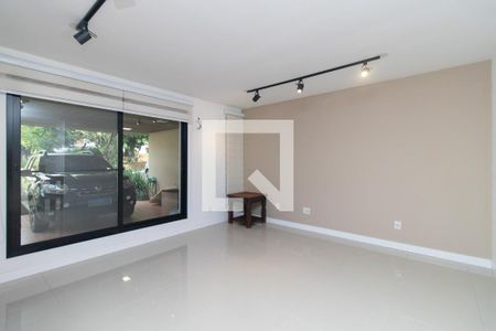 Sala de casa de condomínio à venda com 3 quartos, 180m² em Vila Nova, Porto Alegre