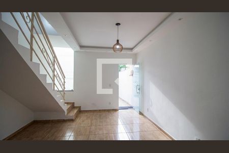 Sala  de casa para alugar com 2 quartos, 68m² em Jardim Simus, Sorocaba