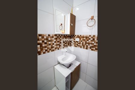 Banheiro Suite 1 de casa para alugar com 2 quartos, 68m² em Jardim Simus, Sorocaba