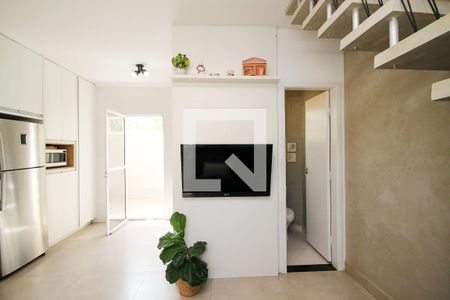 Sala de casa de condomínio para alugar com 2 quartos, 49m² em Chácara Ondas Verdes, Cotia