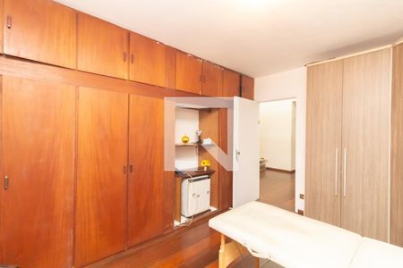 Quarto 1 de casa à venda com 6 quartos, 321m² em Itaquera, São Paulo