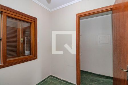 Quarto 1 de casa à venda com 5 quartos, 216m² em Morro Santana, Porto Alegre