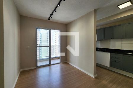 Sala  de apartamento para alugar com 2 quartos, 43m² em Santo Cristo, Rio de Janeiro