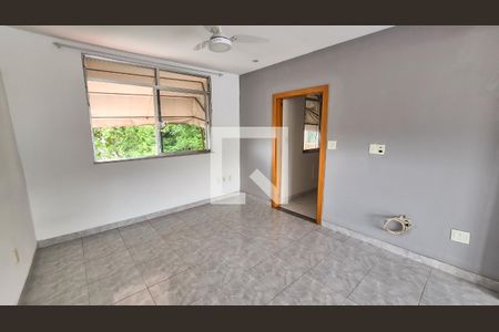 Sala de apartamento para alugar com 1 quarto, 100m² em Irajá, Rio de Janeiro