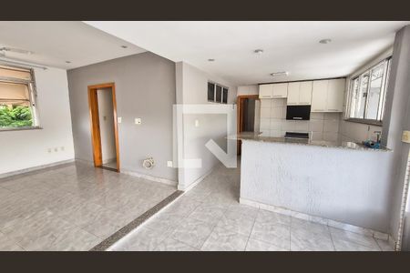 Sala de apartamento para alugar com 1 quarto, 100m² em Irajá, Rio de Janeiro