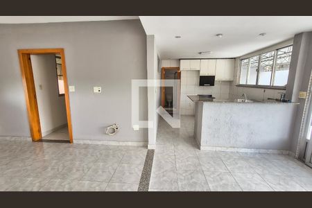 Sala de apartamento para alugar com 1 quarto, 100m² em Irajá, Rio de Janeiro