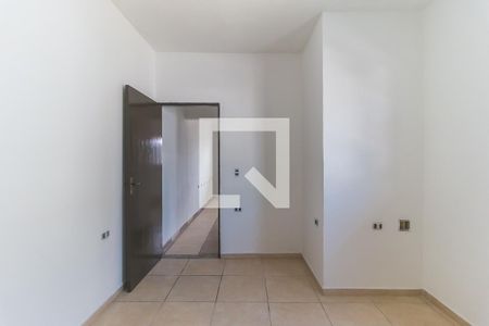 Quarto 1 de casa para alugar com 2 quartos, 120m² em Jardim Aeroporto I, Mogi das Cruzes