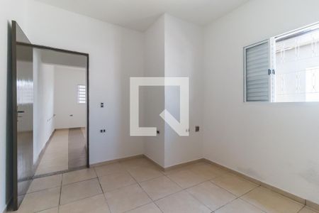 Quarto 1 de casa para alugar com 2 quartos, 120m² em Jardim Aeroporto I, Mogi das Cruzes