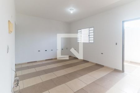 Sala de casa para alugar com 2 quartos, 120m² em Jardim Aeroporto I, Mogi das Cruzes