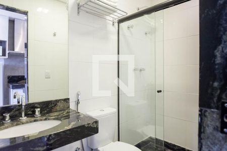 Banheiro de kitnet/studio para alugar com 1 quarto, 23m² em Buritis, Belo Horizonte