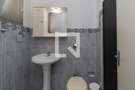Banheiro de apartamento para alugar com 1 quarto, 40m² em Santo Antônio, Porto Alegre