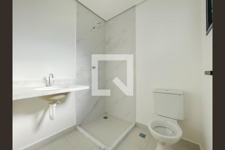 Banheiro da Suíte 1 de casa de condomínio à venda com 2 quartos, 74m² em Jardim das Flores, Osasco