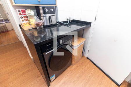 Sala/Cozinha de apartamento à venda com 2 quartos, 33m² em Itaquera, São Paulo