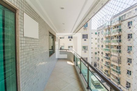 Sala de apartamento para alugar com 2 quartos, 95m² em Vila Valqueire, Rio de Janeiro