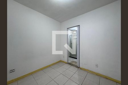 Suíte de casa de condomínio para alugar com 4 quartos, 170m² em Vargem Grande, Rio de Janeiro