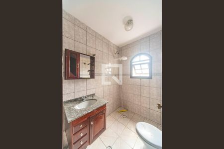 Banheiro Social 2 de casa para alugar com 3 quartos, 219m² em Jardim Stetel, Santo André