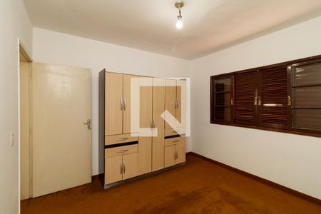 Quarto de casa para alugar com 3 quartos, 320m² em Parque Edu Chaves, São Paulo