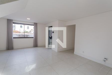 Sala 1 de apartamento para alugar com 3 quartos, 190m² em Santa Tereza, Belo Horizonte