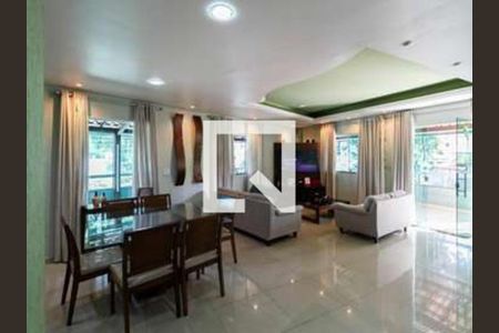 Casa à venda com 3 quartos, 400m² em Rio Branco, Belo Horizonte