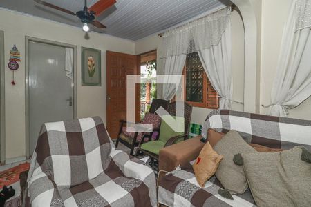 Sala de casa à venda com 3 quartos, 160m² em Costa E Silva, Porto Alegre