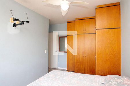 Quarto 1 de apartamento para alugar com 2 quartos, 57m² em Partenon, Porto Alegre