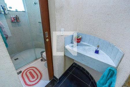 banheiro de casa à venda com 2 quartos, 228m² em Venda Nova, Belo Horizonte