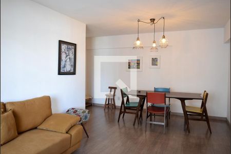 Sala de apartamento para alugar com 2 quartos, 82m² em Vila Madalena, São Paulo
