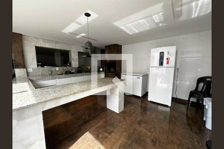 Casa para alugar com 3 quartos, 343m² em Ouro Preto, Belo Horizonte