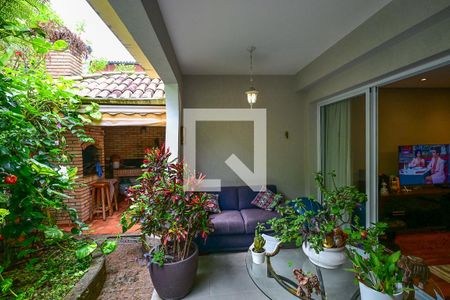 Varanda de casa de condomínio para alugar com 3 quartos, 300m² em Vila Progredior, São Paulo