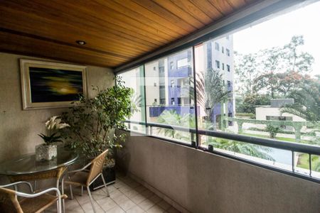 Varanda de apartamento para alugar com 2 quartos, 182m² em Alphaville, Barueri