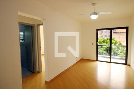 Sala de apartamento para alugar com 2 quartos, 60m² em Irajá, Rio de Janeiro
