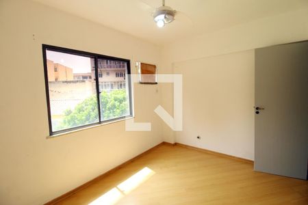 Quarto 1 de apartamento para alugar com 2 quartos, 60m² em Irajá, Rio de Janeiro
