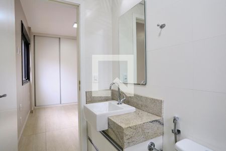 Banheiro da Suíte de apartamento para alugar com 2 quartos, 124m² em Cruzeiro, Belo Horizonte