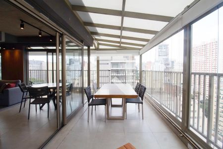 Apartamento para alugar com 1 quarto, 89m² em Cerqueira César, São Paulo