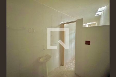 Banheiro de casa para alugar com 1 quarto, 50m² em Jardim Rosa de Franca, Guarulhos