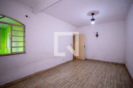 Quarto 1  de casa para alugar com 2 quartos, 110m² em Amendoeira, São Gonçalo