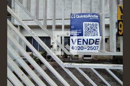 Placa  de casa para alugar com 3 quartos, 300m² em Aclimação, São Paulo