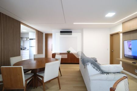 Sala de apartamento para alugar com 3 quartos, 115m² em Jardim Karaíba, Uberlândia