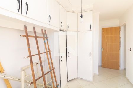 Quarto 1 de apartamento para alugar com 2 quartos, 54m² em Vila Carmosina, São Paulo